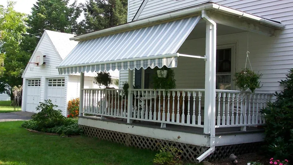drop arm awnings 1000x1000 (2) (1)