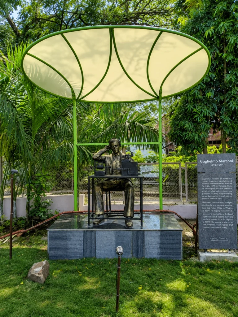 lanscape canopy at arya bhatta garden (6)
