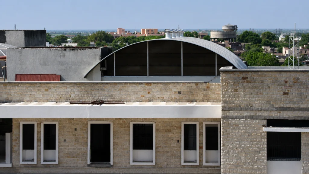 plycarbonate vault at comissionar of police building at solapur